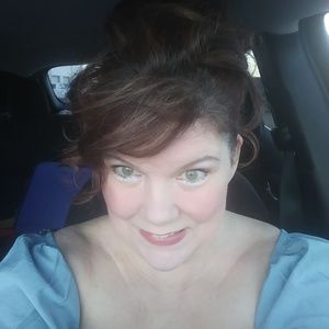 Meet your Posher, Paula